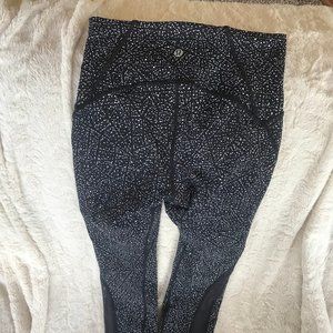 Lululemon High-Rise Tight Luxtreme Size 4
